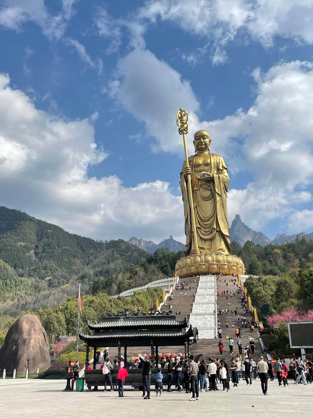 九华山九十九米地藏菩萨圣像