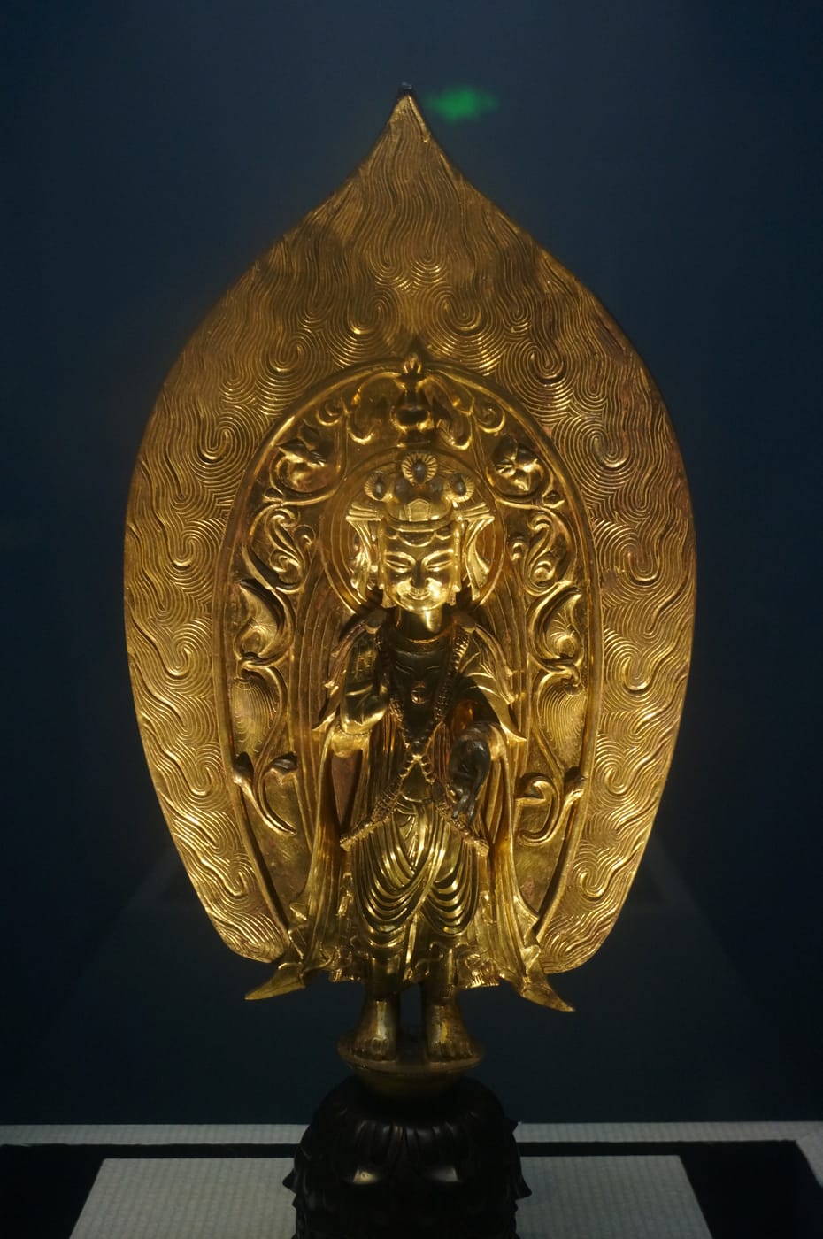 金华万佛塔地宫出土鎏金铜大势至菩萨像