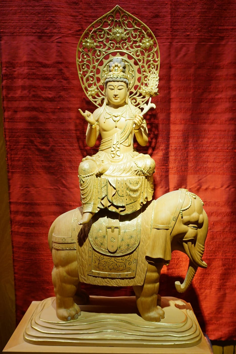 金铜普贤菩萨骑象像（泰国）